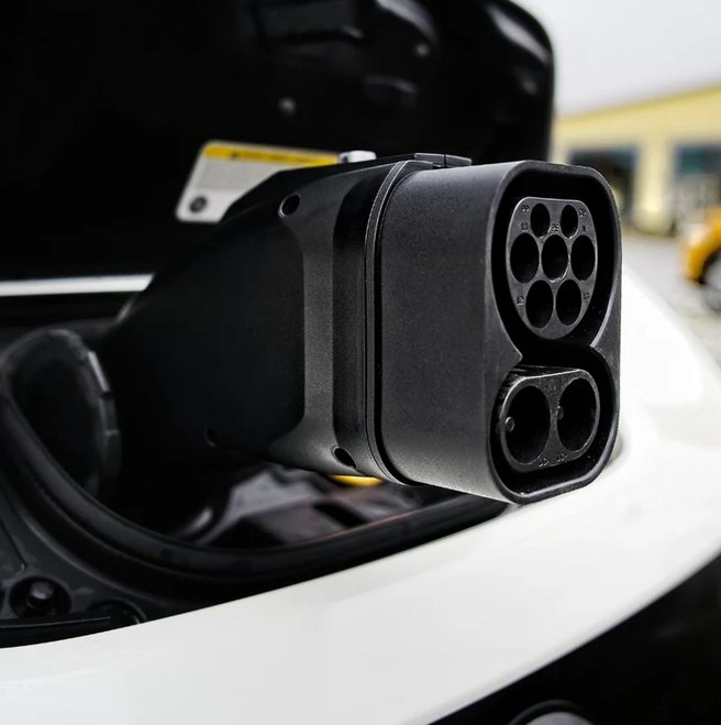 CCS-CHAdeMO-Adapter